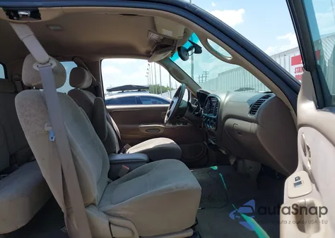 2001 Toyota Tundra Ltd V8 из США, поврежденный, VIN 5TBRT38181S208308